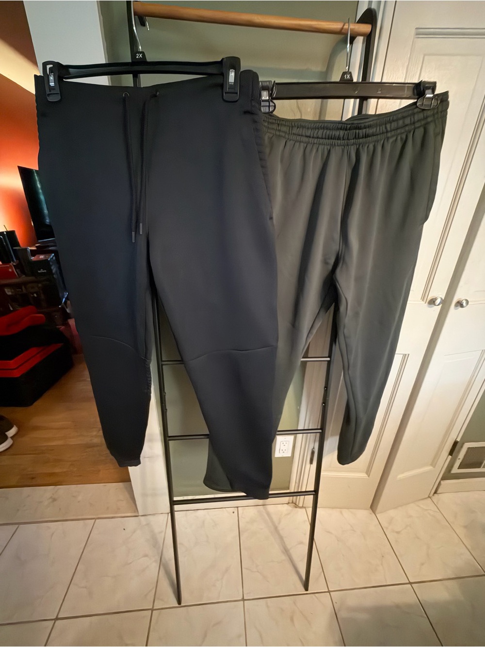 Men's Athletic Jogger Pants - Dark Gray (L)  and Black (XL) lot